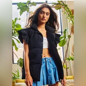 Plus Size Black Ruffled Sleeve Puffer Vest